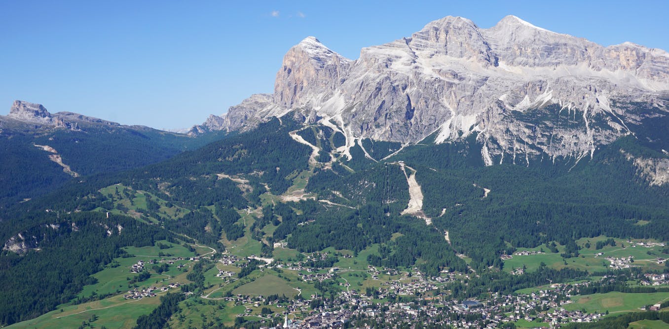 The Dispersed Games Model: Exploring its Core Meaning